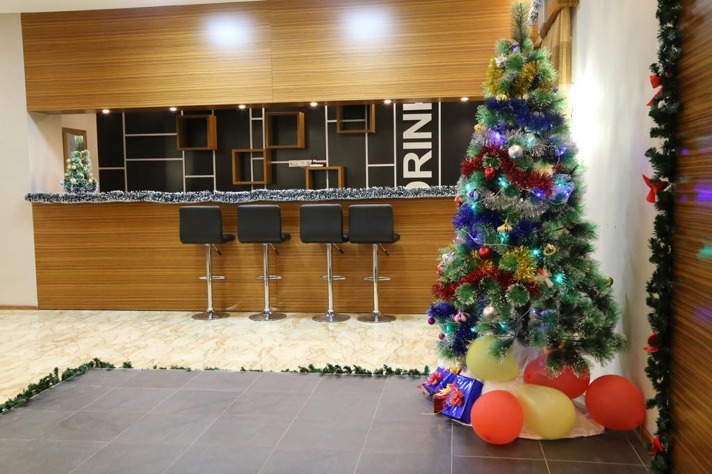 Lacasa Hotel Atyraū Zewnętrze zdjęcie