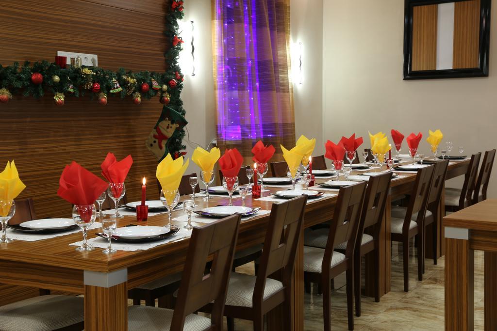 Lacasa Hotel Atyraū Zewnętrze zdjęcie
